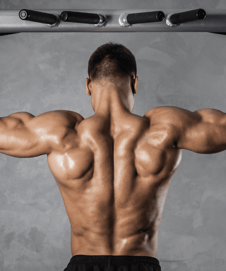 Zvládnite zhyby na hrazde a vybudujte si chrbát ako z ocele